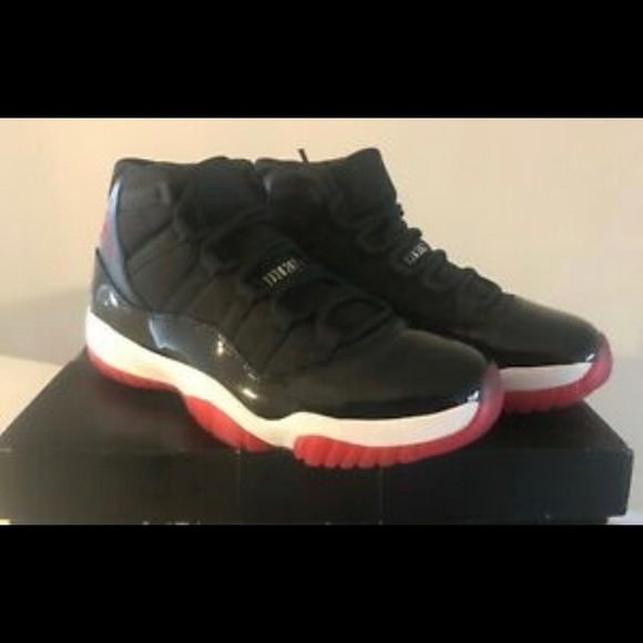 Bred 11s size 10